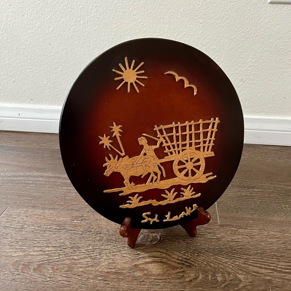 Sri Lanka Decorative Plate with Carved Design - Picture 2 of 7